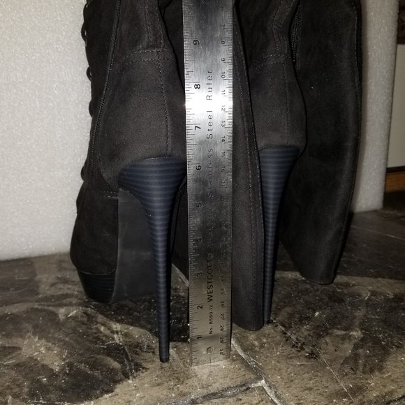Extreme Black Knee High Platform Stiletto Heel Boots - Picture 4 of 7